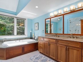 39 Westbrook Ln, Westwood MA 02090