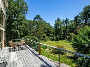 39 Westbrook Ln, Westwood MA 02090