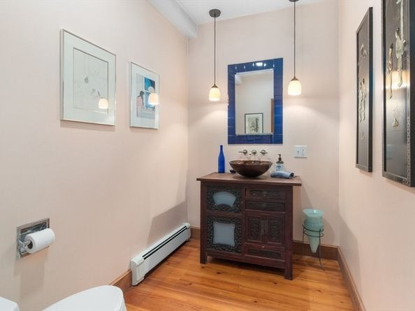 39 Westbrook Ln, Westwood MA 02090