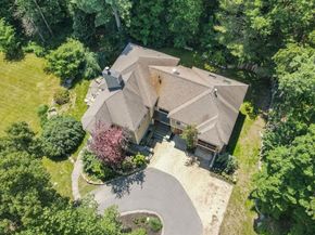 39 Westbrook Ln, Westwood MA 02090