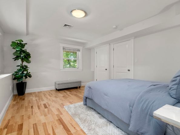 188 Gladstone St 1, Boston MA 02128