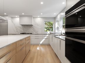 100 Varick Rd, Newton MA 02468