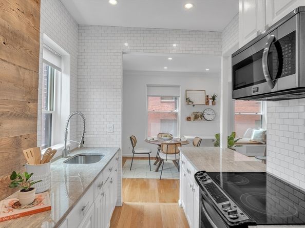 17 Cazenove St 404, Boston MA 02116