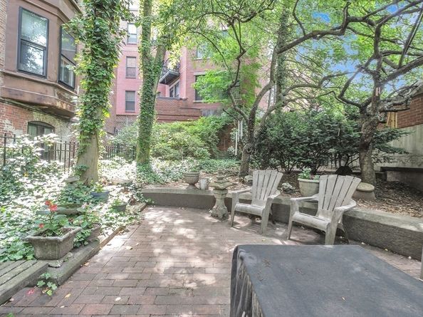 17 Cazenove St 404, Boston MA 02116