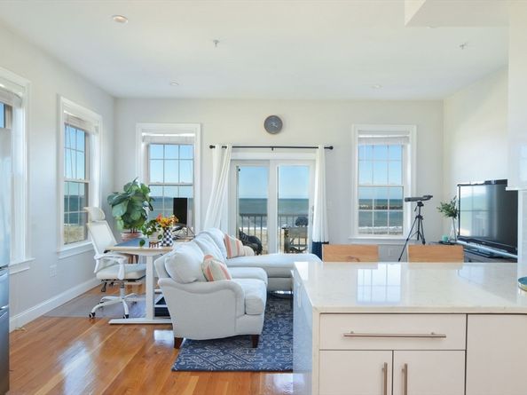 148 Winthrop Shore Dr 5, Winthrop MA 02152