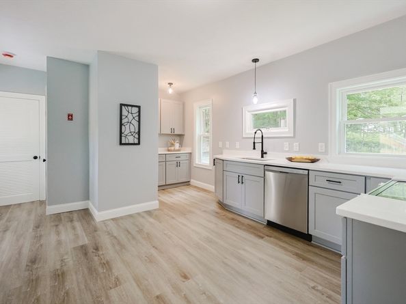 1250 Pleasant St, Worcester MA 01602