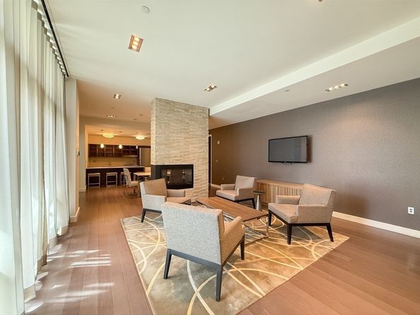 43 Westland Ave 610, Boston MA 02115