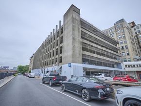 425 Newbury St F44, Boston MA 02115