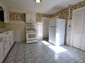 334 River St, Newton MA 02465