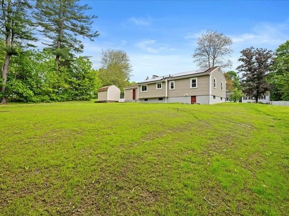 9 Lillian Rd, Acton MA 01720