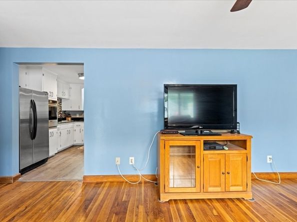 9 Lillian Rd, Acton MA 01720