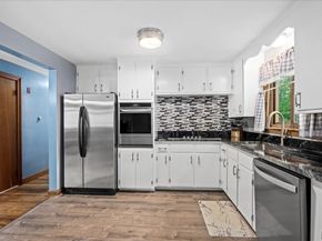 9 Lillian Rd, Acton MA 01720