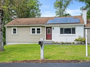 9 Lillian Rd, Acton MA 01720