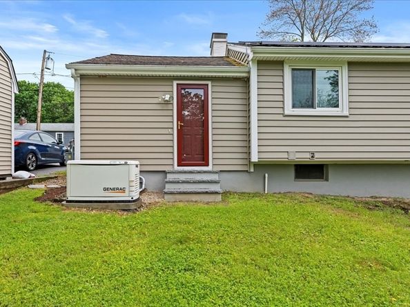 9 Lillian Rd, Acton MA 01720
