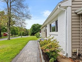 9 Lillian Rd, Acton MA 01720
