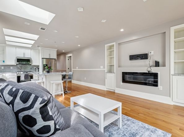 51 Hamilton Street 3, Boston MA 02125