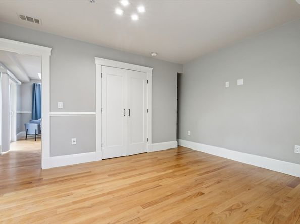 51 Hamilton Street 3, Boston MA 02125