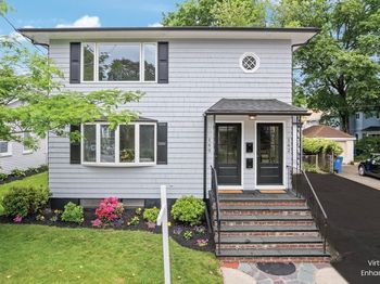160 Waverley St