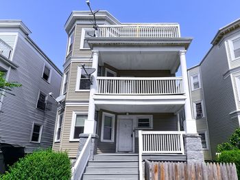 8 Ridgewood St