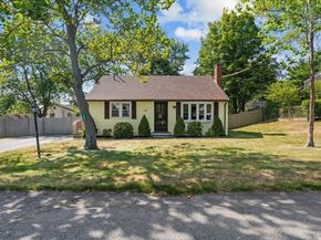 129 Anawan St, Brockton MA 02302