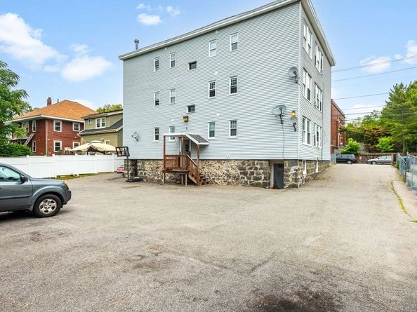 637 Walk Hill St, Boston MA 02126