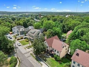 29 Cottage St 29, Newton MA 02464