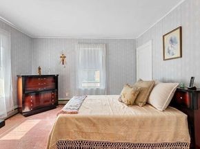 6 Beauport Ave, Gloucester MA 01930