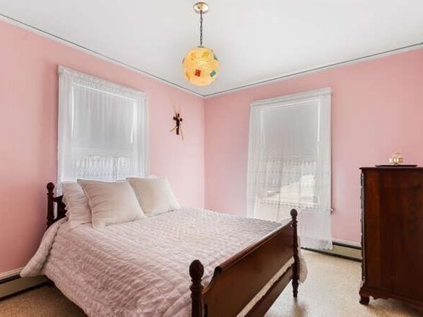 6 Beauport Ave, Gloucester MA 01930
