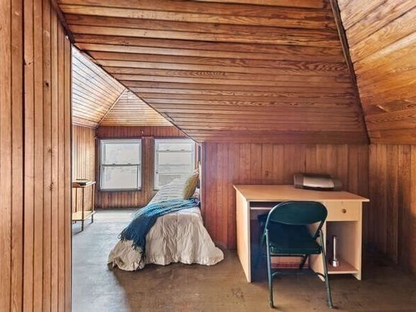 6 Beauport Ave, Gloucester MA 01930