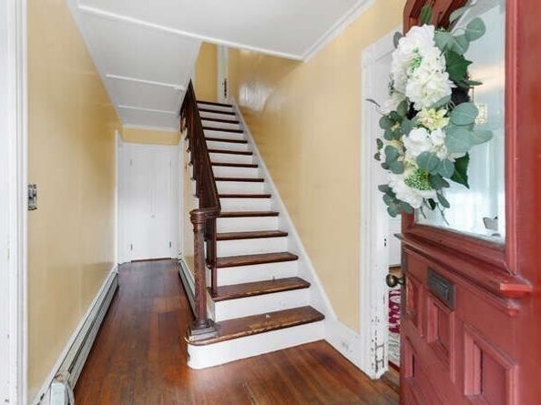6 Beauport Ave, Gloucester MA 01930