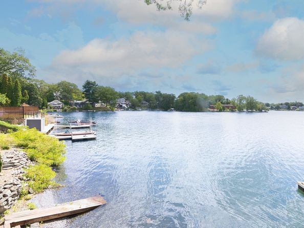 23 Canna Dr, Shrewsbury MA 01545