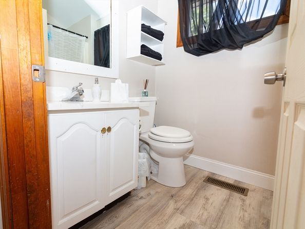23 Canna Dr, Shrewsbury MA 01545