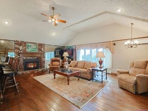68 Catamount Rd, Tewksbury MA 01876