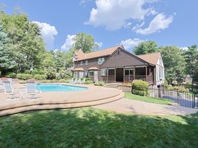 68 Catamount Rd, Tewksbury MA 01876