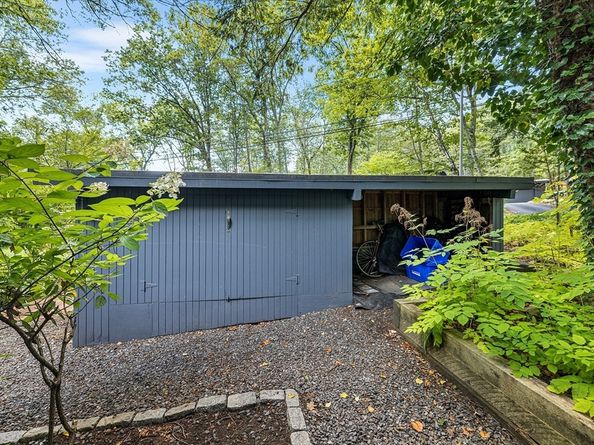 10 Dewey Rd, Lexington MA 02420
