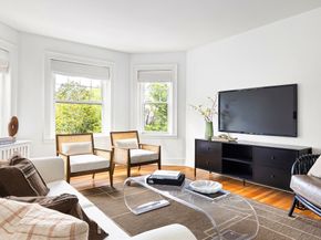 193 Pleasant St 6, Brookline MA 02446