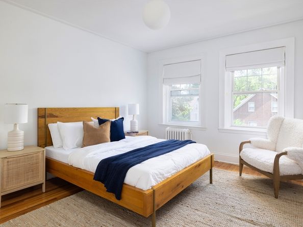 193 Pleasant St 6, Brookline MA 02446