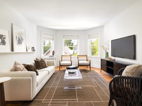 193 Pleasant St 6, Brookline MA 02446