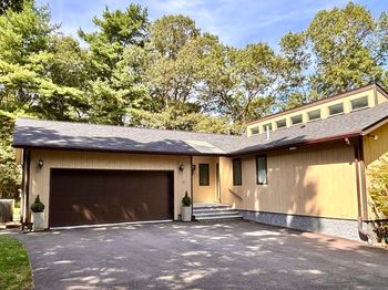 17 Rush Pond Rd