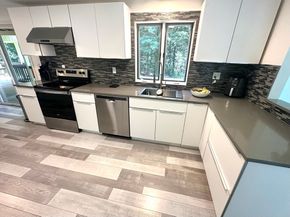 17 Rush Pond Rd, Lakeville MA 02347