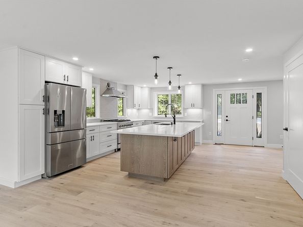 34 Woodcrest, Boxford MA 01921