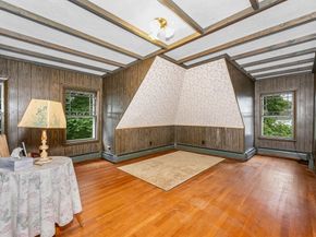 82 Lincoln Ave, Saugus MA 01906