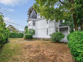 82 Lincoln Ave, Saugus MA 01906
