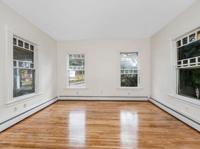 82 Lincoln Ave, Saugus MA 01906