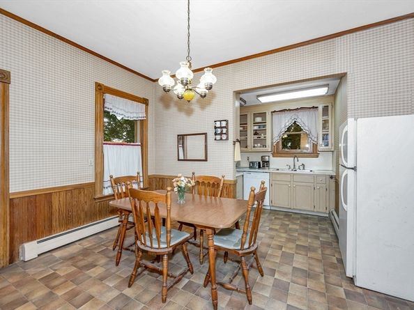 82 Lincoln Ave, Saugus MA 01906