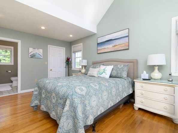 44 Livoli Ave, Braintree MA 02184