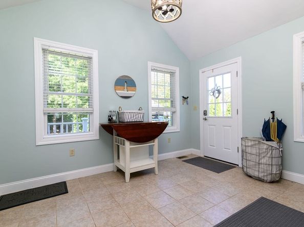 44 Livoli Ave, Braintree MA 02184