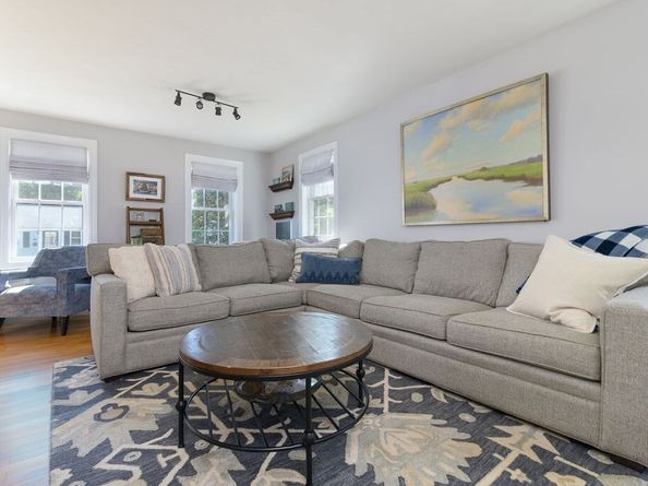 44 Livoli Ave, Braintree MA 02184