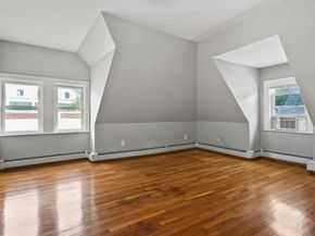 8 Marbury Terrace 3, Boston MA 02130