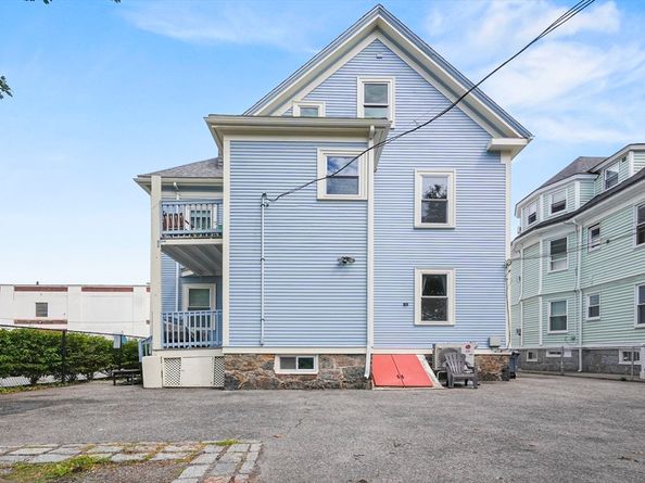 8 Marbury Terrace 3, Boston MA 02130